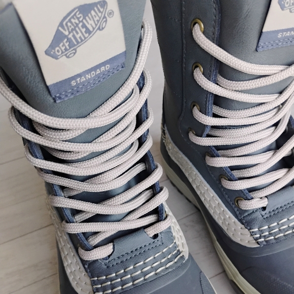 VANS NEW Standard Snow MTE Boots - Picture 8 of 16
